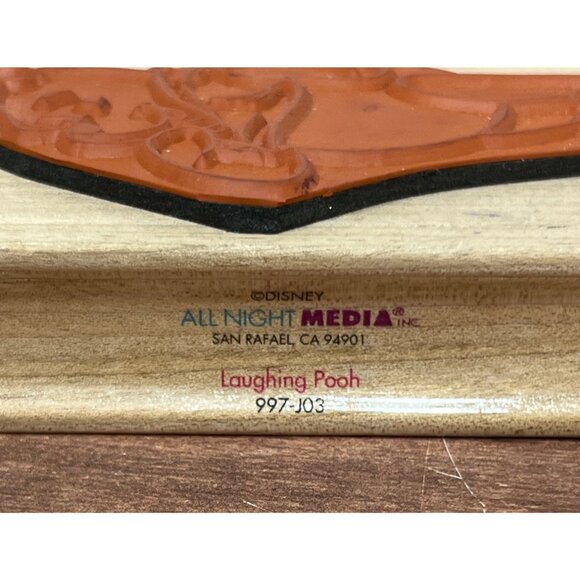 Disney Winnie The Pooh Rubber Stamp Laughing Pooh 997-J03 - Picture 5 of 5